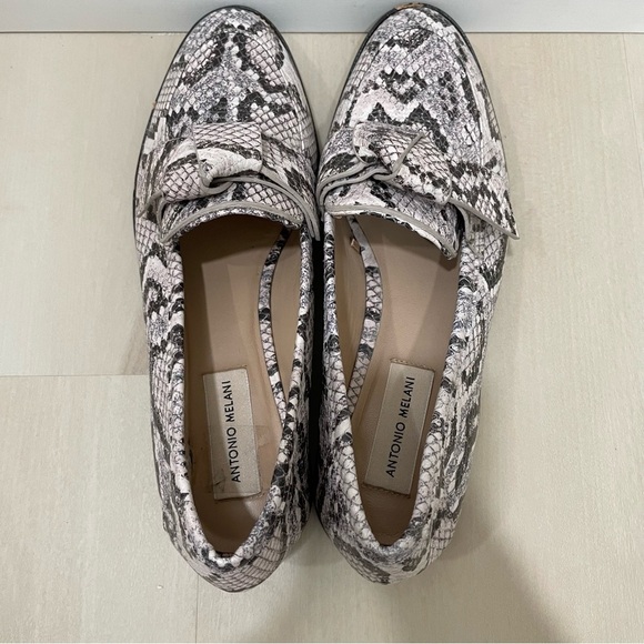Antonio Melani Women's 8 Darleane Snake Print Leather Knotted Bow Loafers - Picture 4 of 12